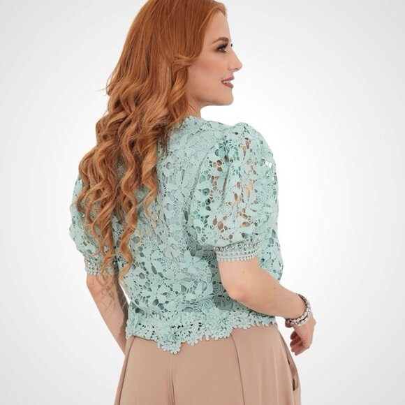 Ladies Full Lace Blouse Size L Green Puff Sleeves V-Neck Rhinestone applications - Picture 2 of 14